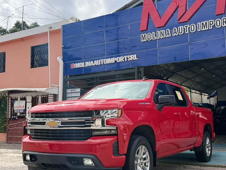 2021 Chevrolet Silverado RST usado en venta por Molina Auto Import