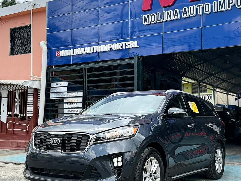 2020 Kia Sorento LX usado en venta por Molina Auto Import