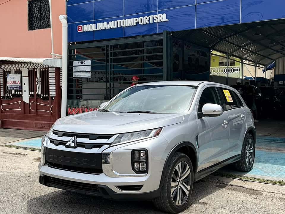 2021 Mitsubishi Motors Outlander SE usado en venta por Molina Auto Import