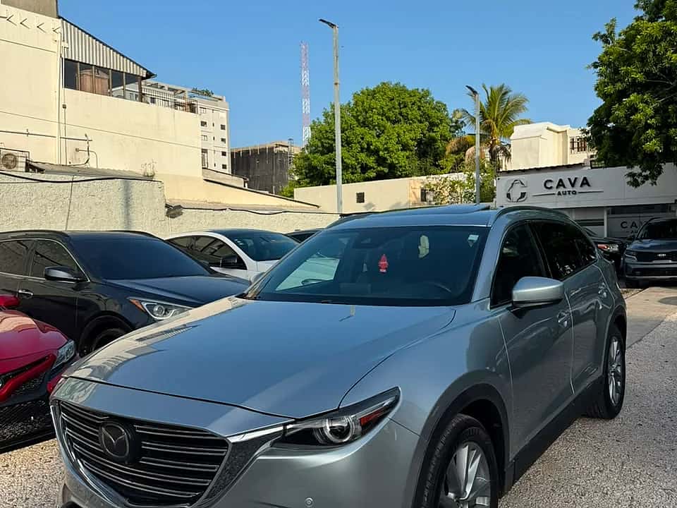 2020 Mazda CX-9 GRAND TOURING usado en venta por Cava Auto Dealer