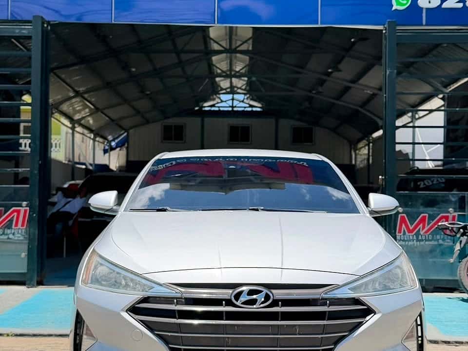 2019 Hyundai Elantra SE usado en venta por Autologo