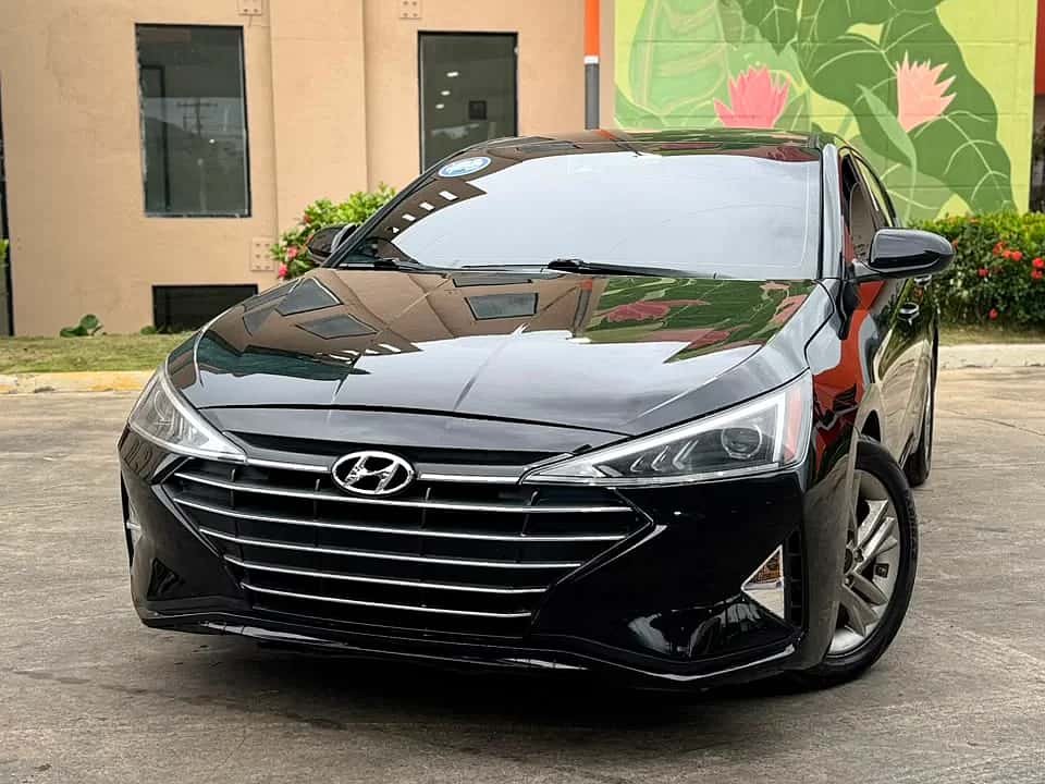 2020 Hyundai Elantra SEL usado en venta por GW AUTOS 