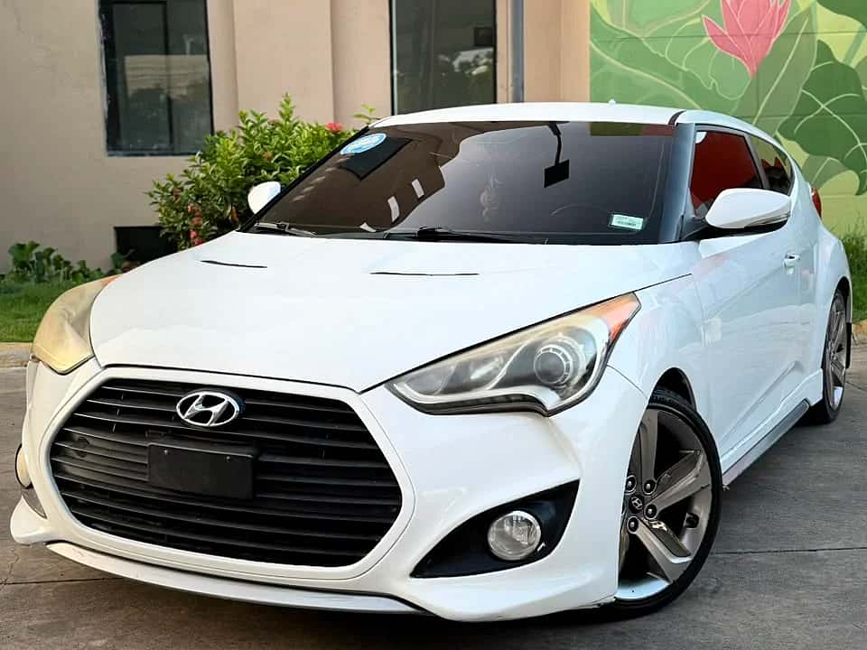2013 Hyundai Veloster Turbo usado en venta por GW AUTOS 