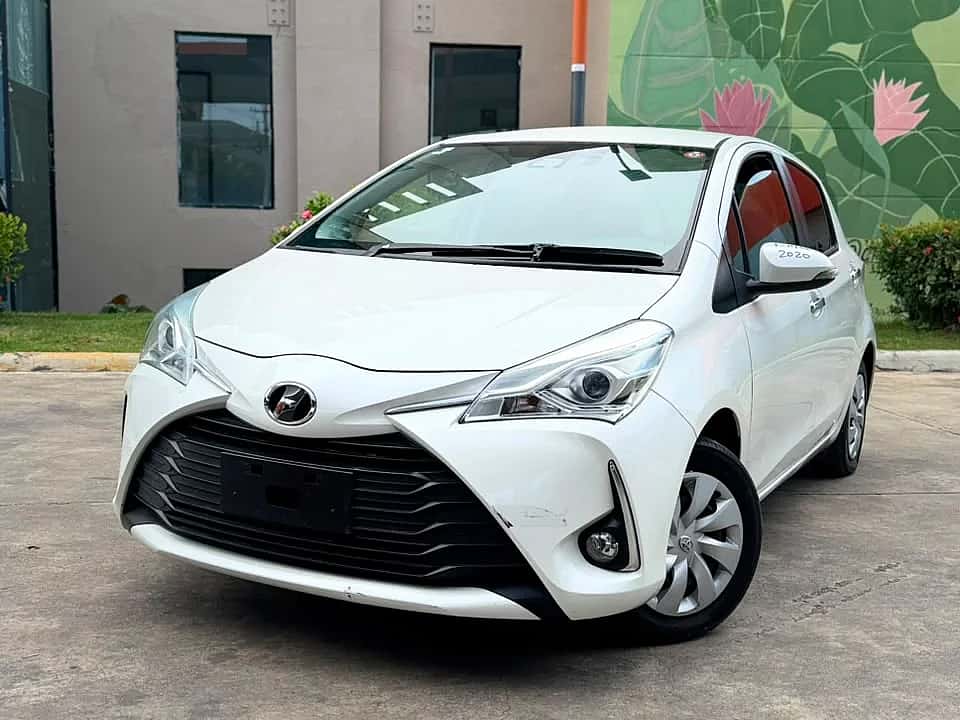 2020 Toyota VITZ GR Sport usado en venta por GW AUTOS