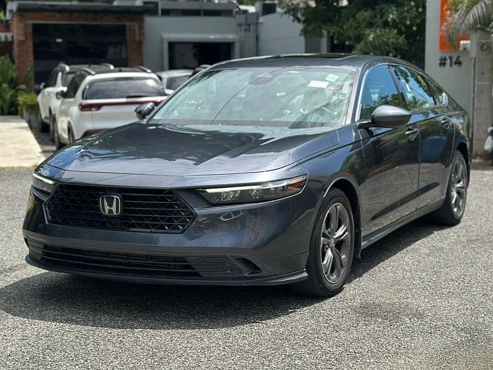 2023 Honda Accord EX usado en venta por Carlitos Auto Import, SRL