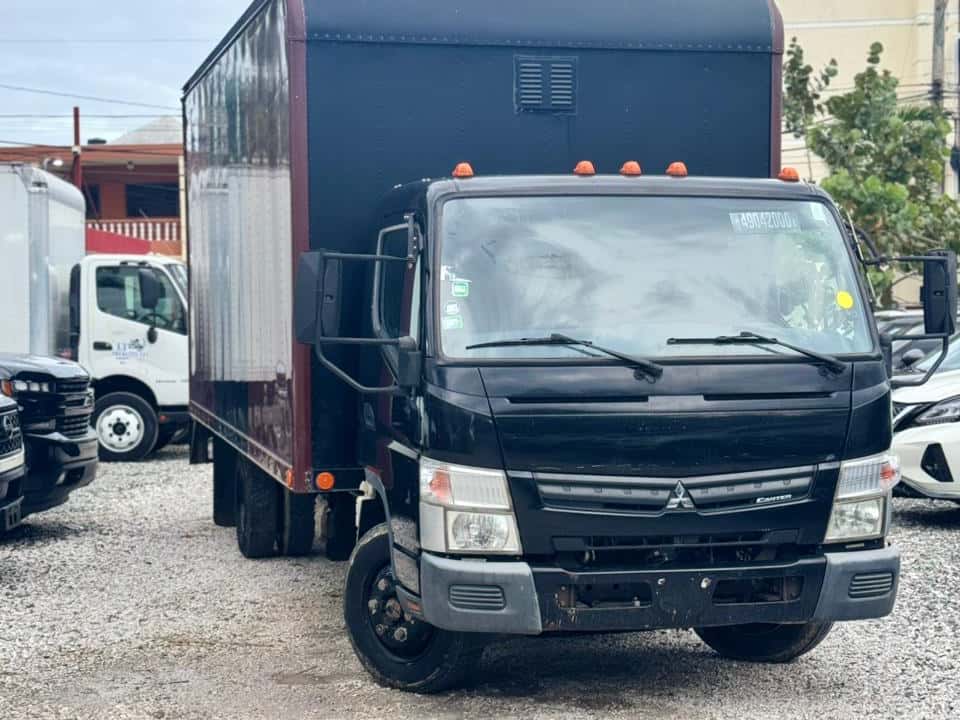 2014 Mitsubishi Motors Canter Fulgon usado en venta por FADIR AUTO GROUP