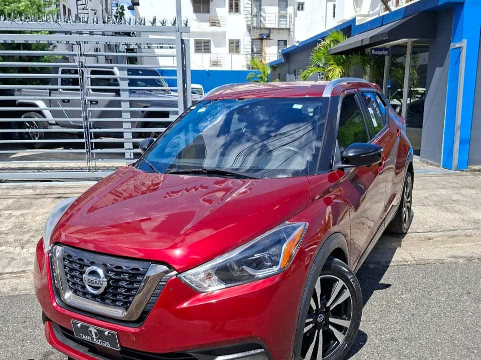 2020 Nissan Kicks SR usado en venta por Tany Autos