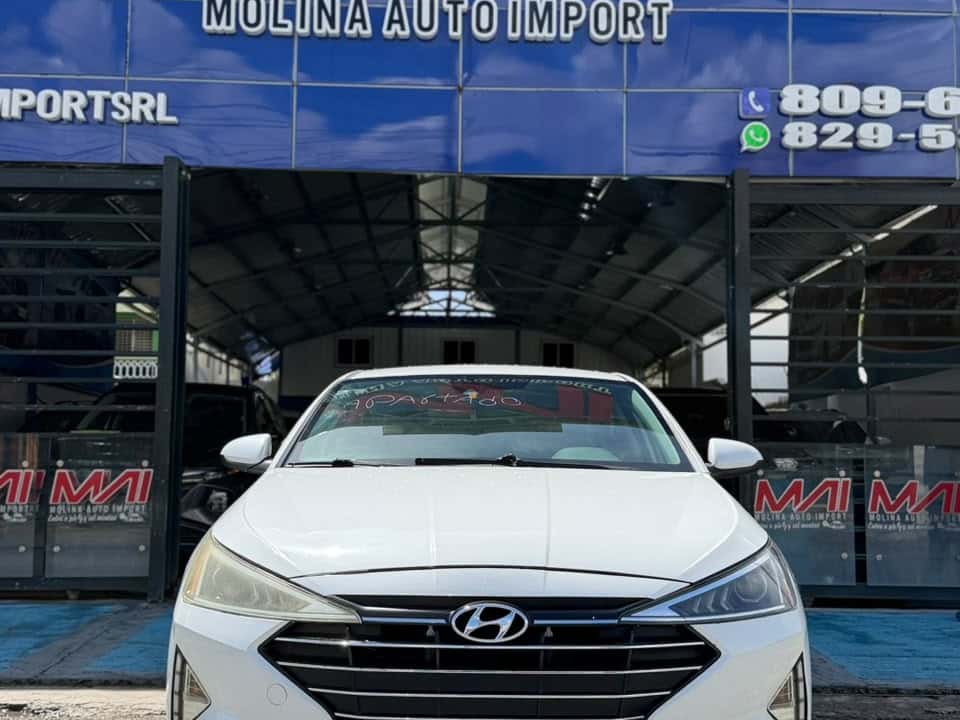 2020 Hyundai Elantra SEL usado en venta por Molina Auto Import