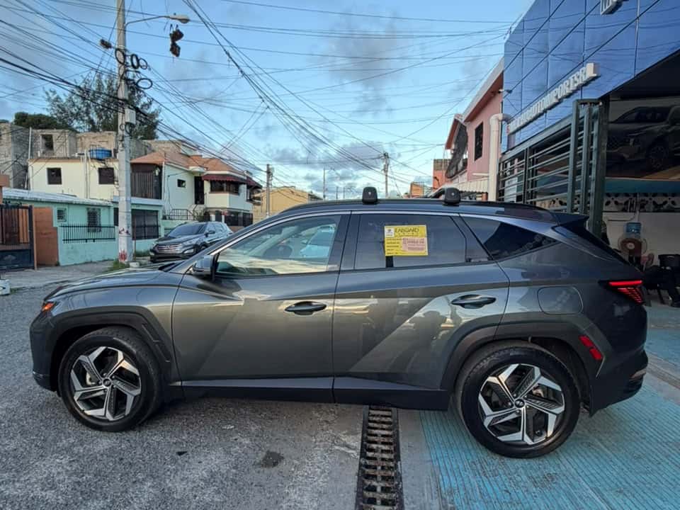 2022 Hyundai Tucson LIMITED usado en venta por Molina Auto Import