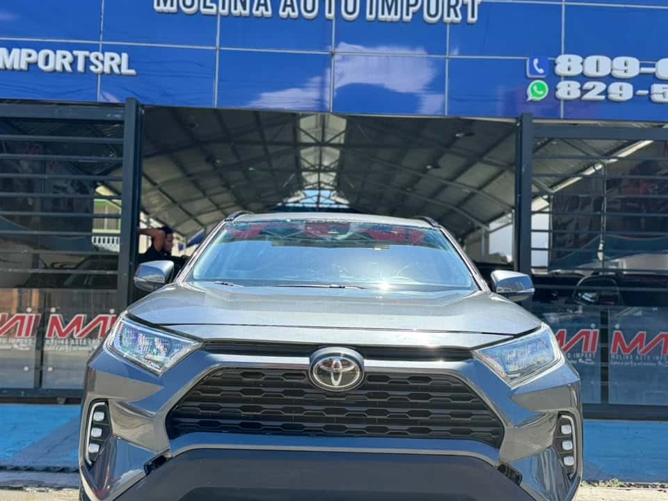 2021 Toyota RAV4 XLE usado en venta por Autologo