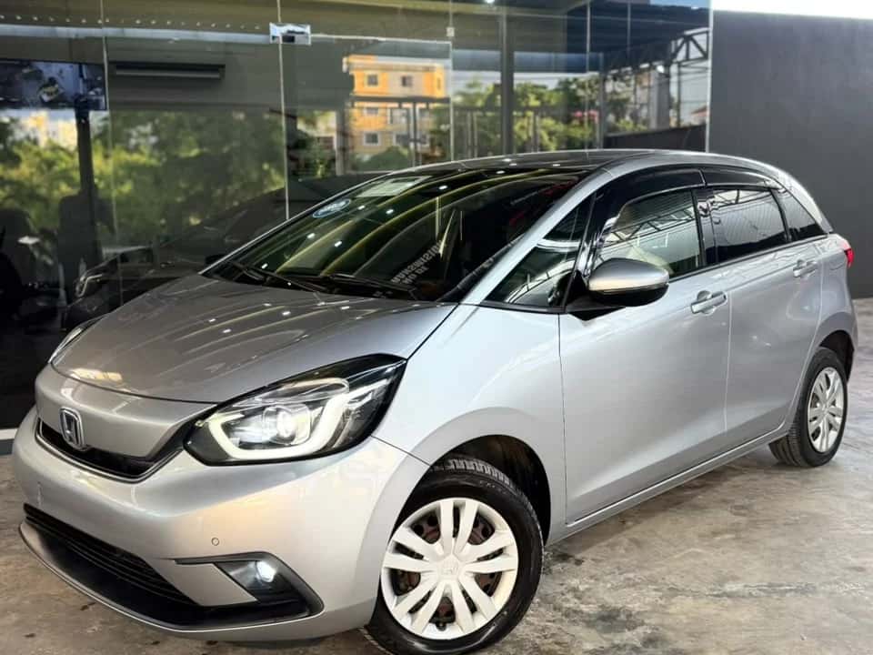 2021 Honda Fit Hybrid usado en venta por GW AUTOS 
