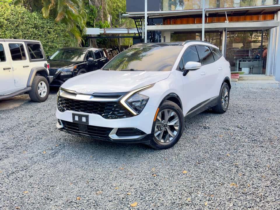 2023 Kia Sportage usado en venta por AUTO BOUTIQUE