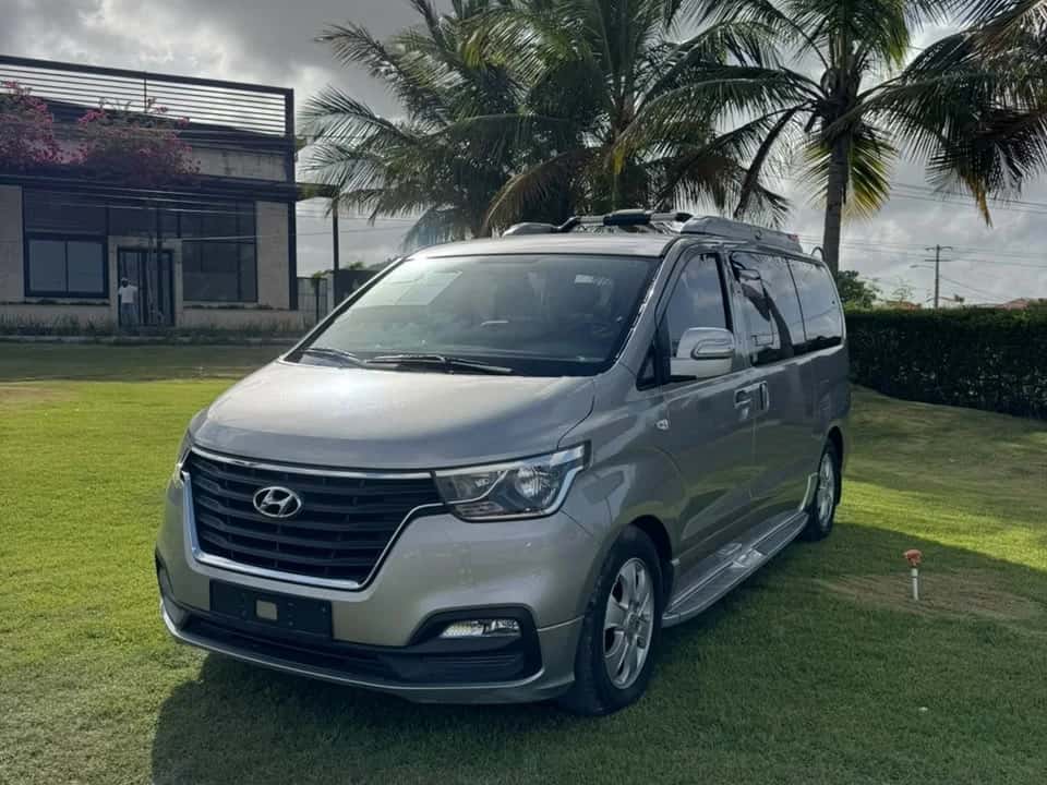 2020 Hyundai Grand Starex usado en venta por Boly Auto Import