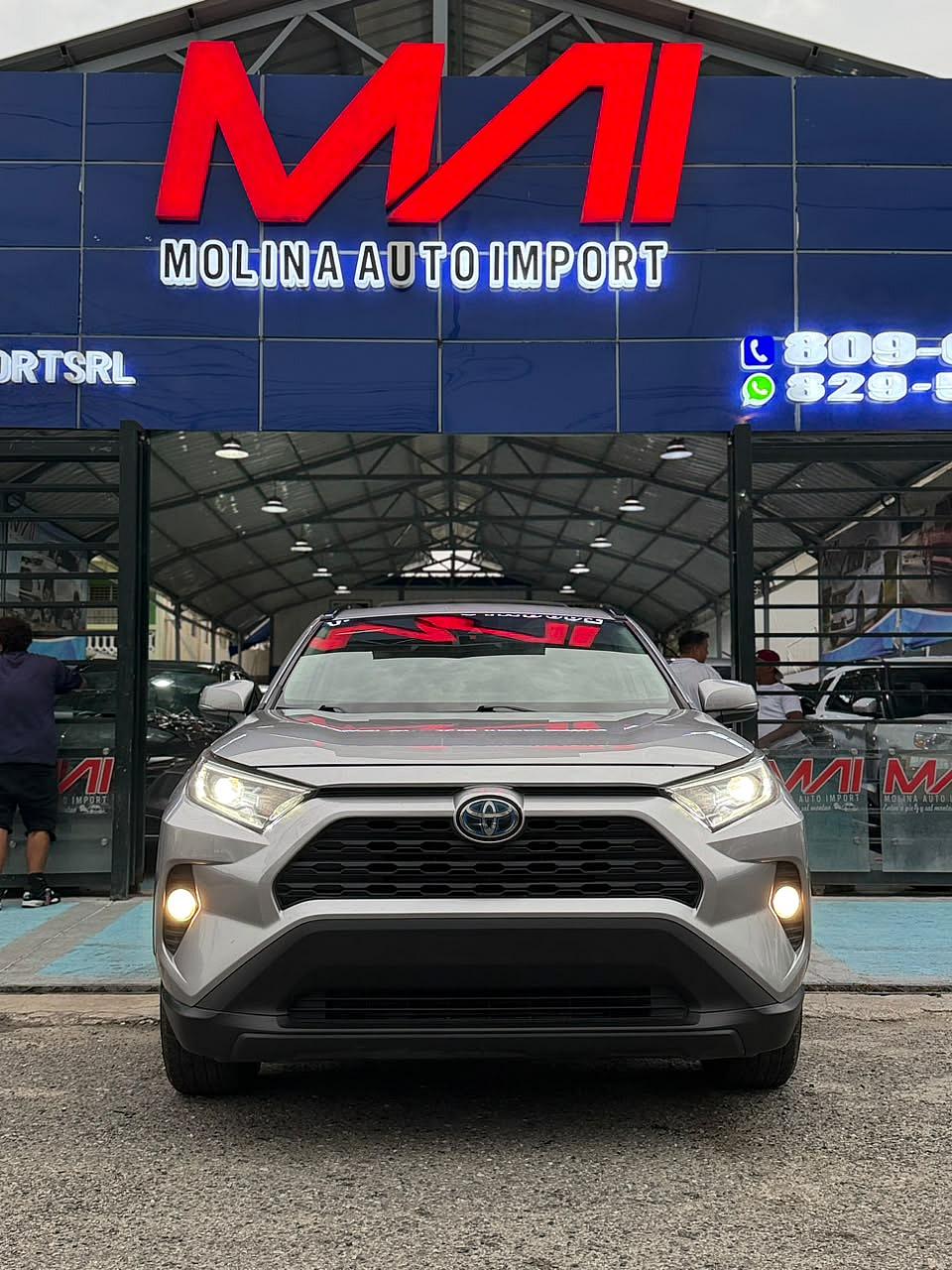 Toyota RAV4 XLE 2021 en venta - vista principal