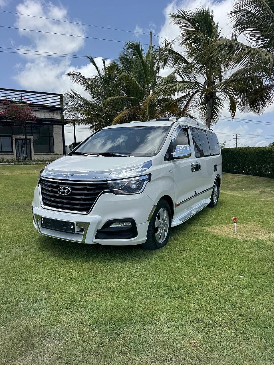 Hyundai Grand Starex 2021 en venta - vista principal