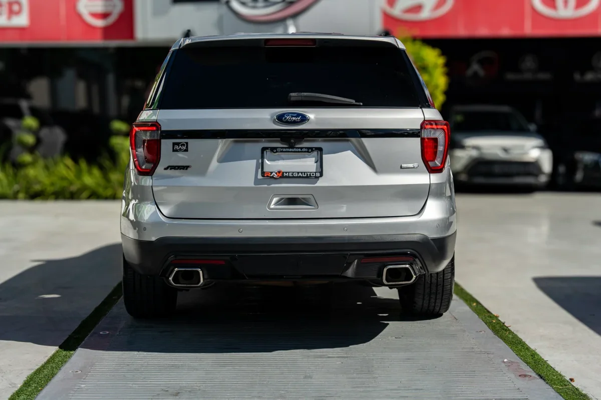 Ford Explorer Sport 2017 - Imagen 2