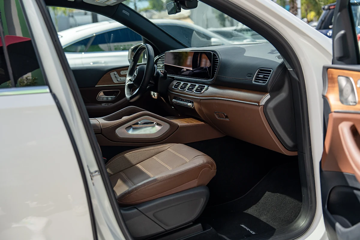 Mercedes Benz GLS 450 4MATIC 2024 - Imagen 4