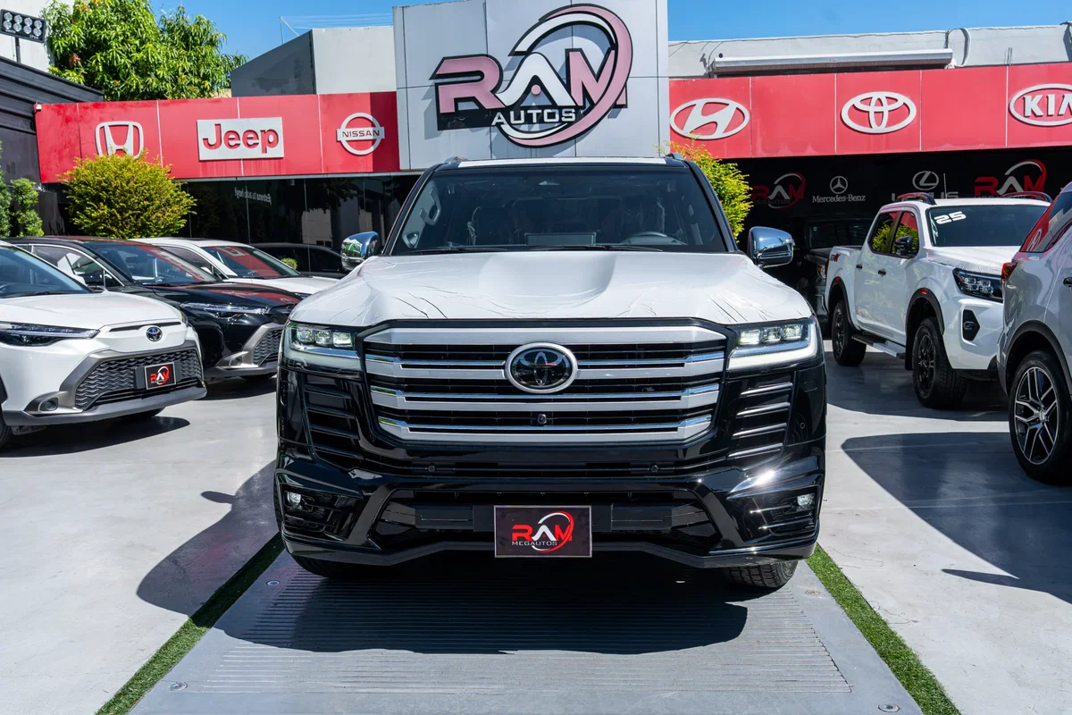 Toyota Land Cruiser VXR EXCLUSIVE 2026 - Imagen 2