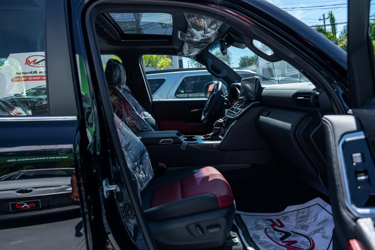 Toyota Land Cruiser VXR EXCLUSIVE 2026 - Imagen 12