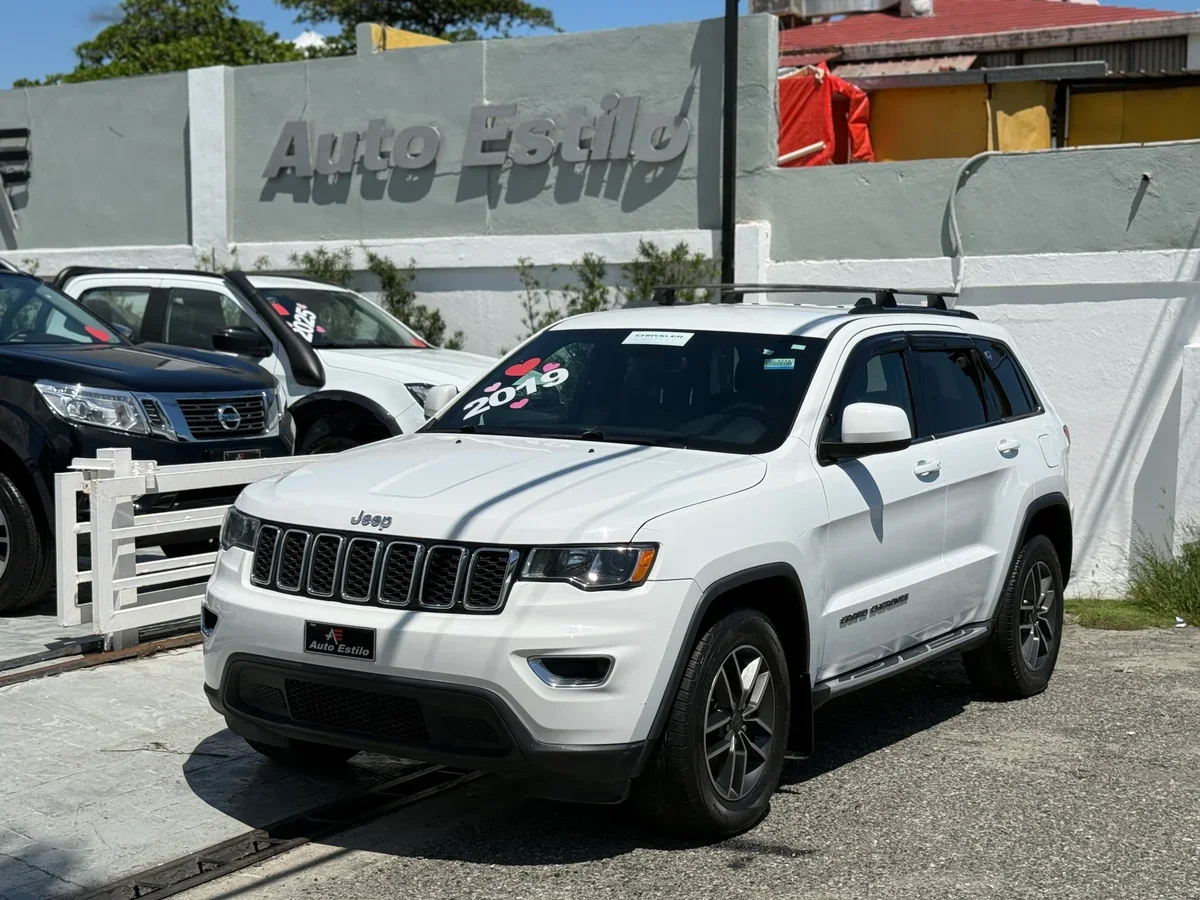 Jeep Grand Cherokee Laredo 2019 - Imagen 3