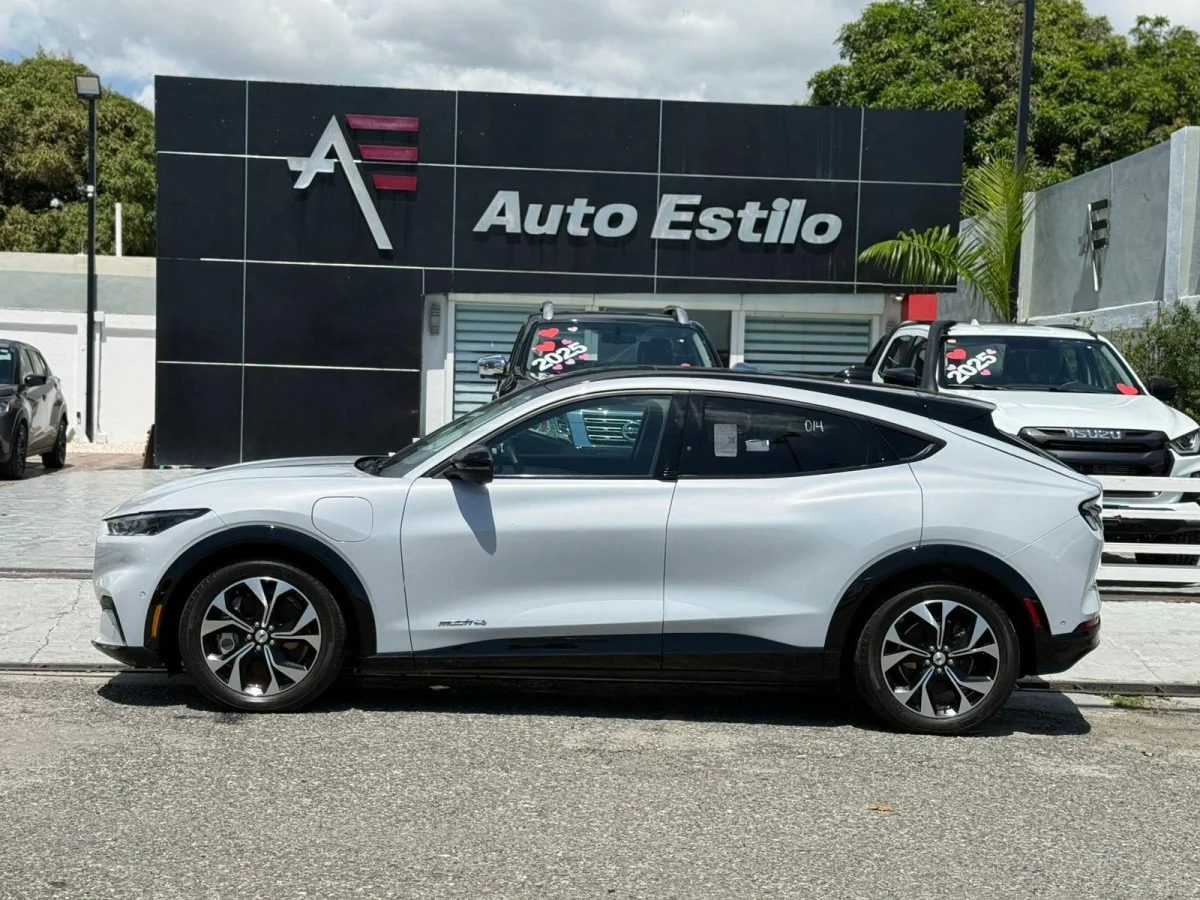 Ford Mustang Mach-E Premium 2021 - Imagen 11