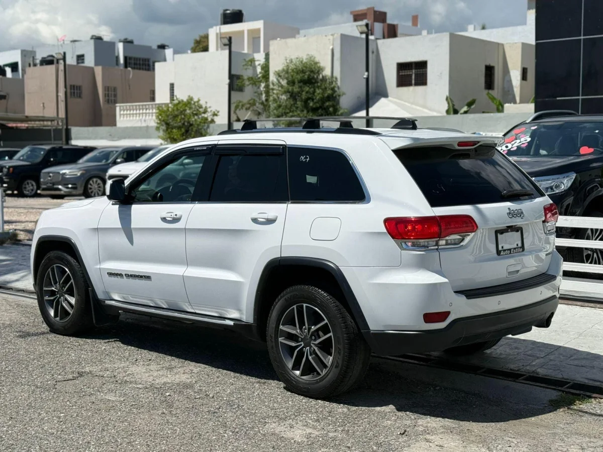 Jeep Grand Cherokee Laredo 2019 - Imagen 6