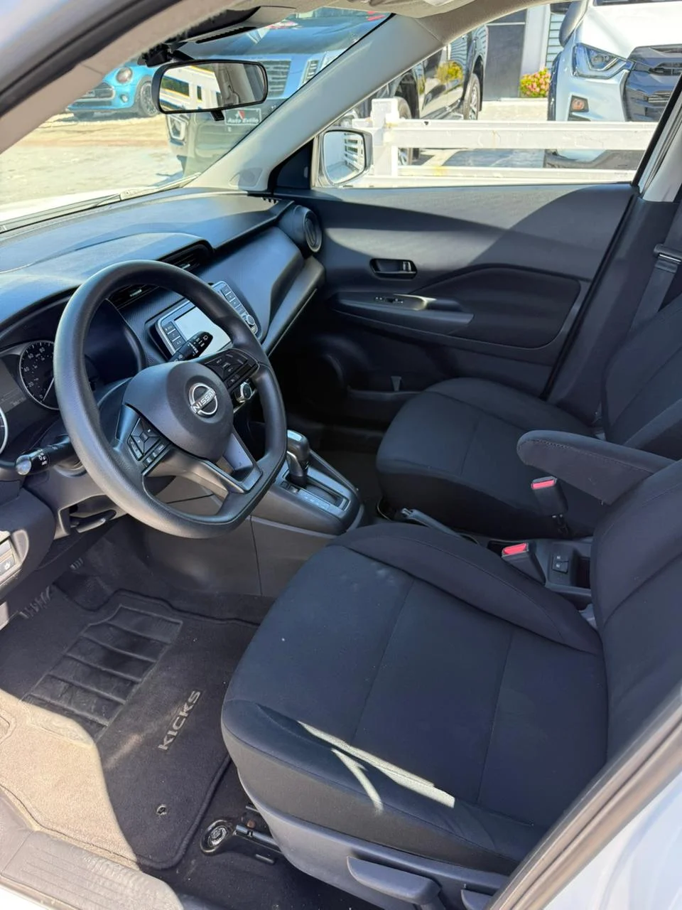 Nissan Kicks S 2023 - Imagen 9