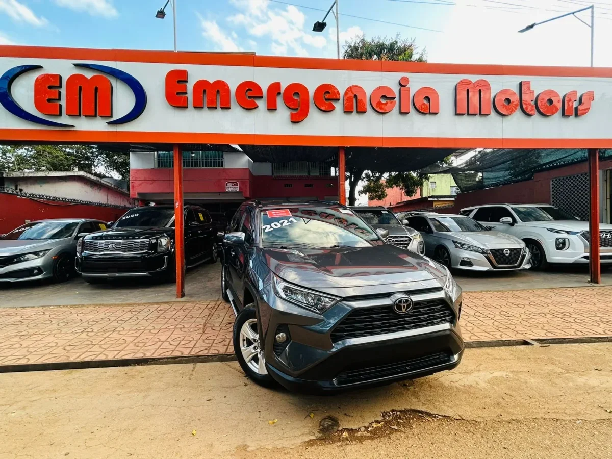 Toyota RAV4 XLE 2021