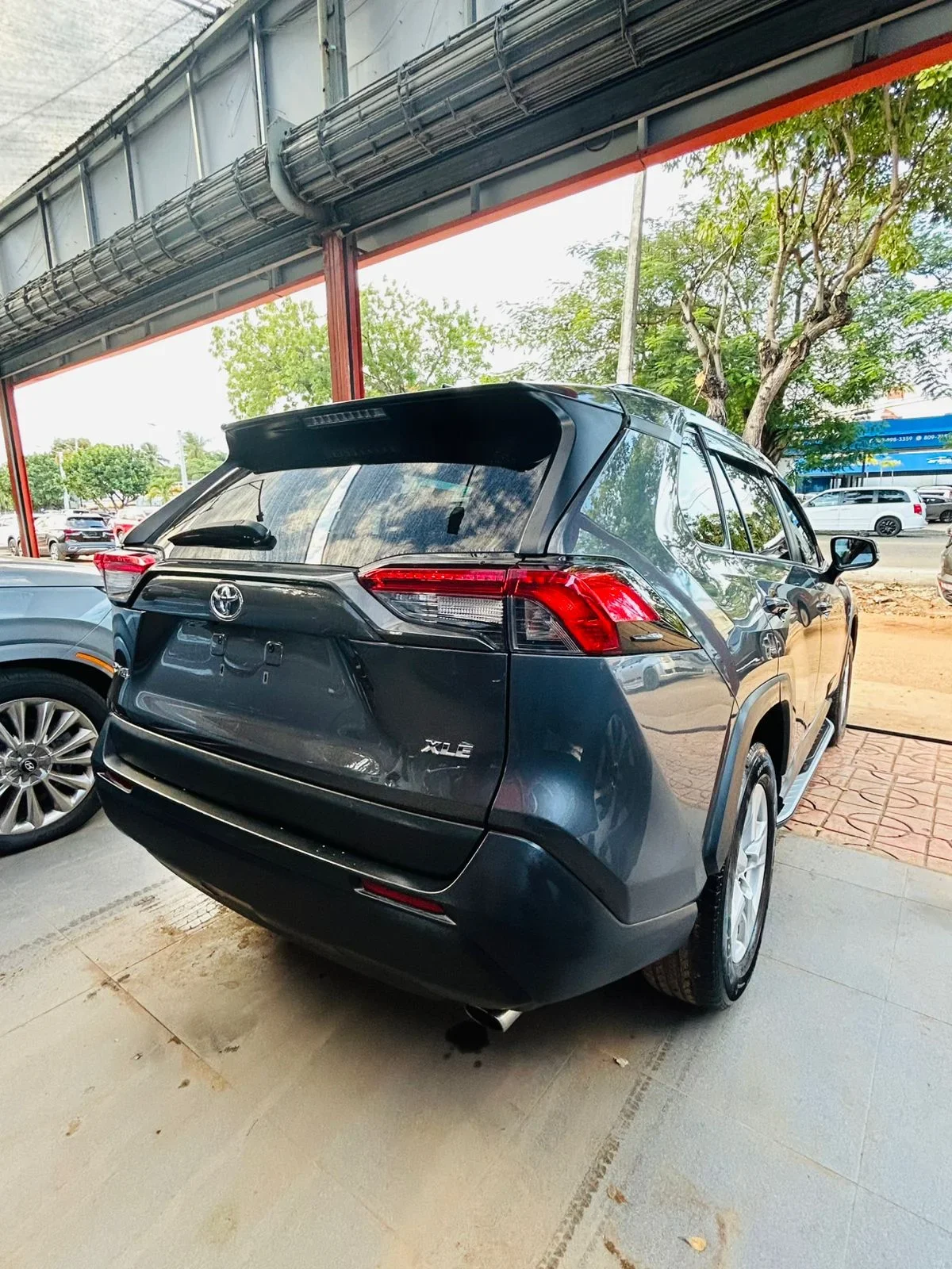 Toyota RAV4 XLE 2021 - Imagen 5