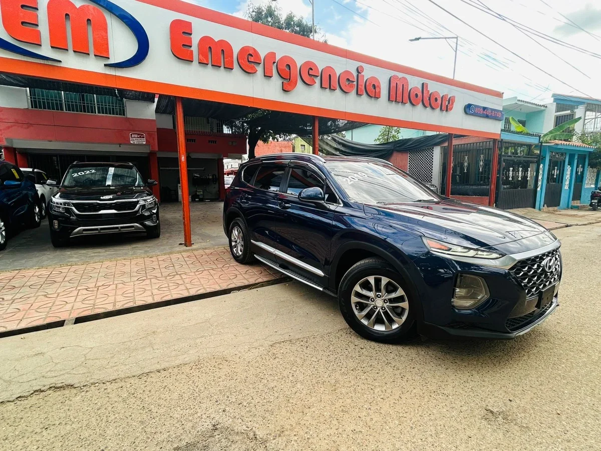 Hyundai Santa Fe SE 2019