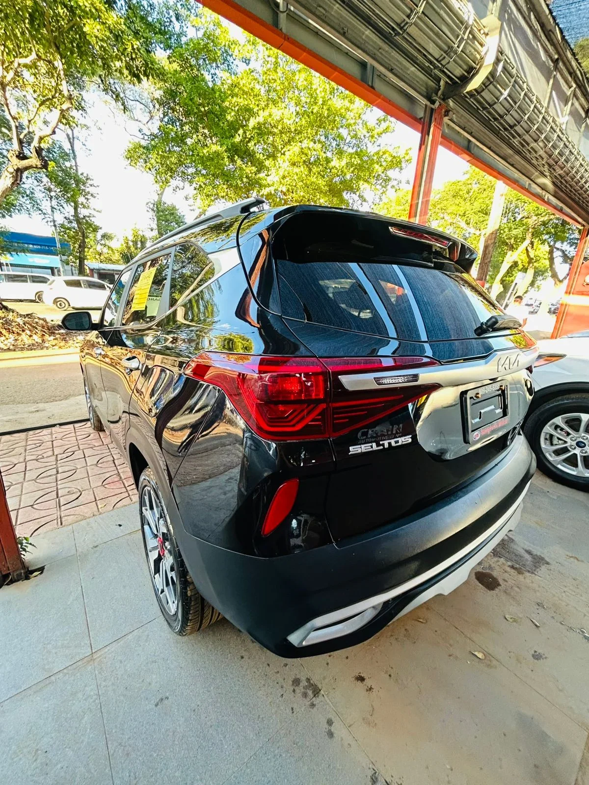 Kia Seltos SX, SX Sunroof Pkg 2022 - Imagen 4