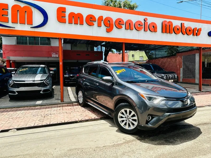 2017 Toyota RAV4 LE usado en venta por Emergencia motors